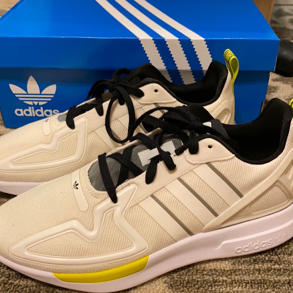 Adidas ZX 2K Flux W size 9